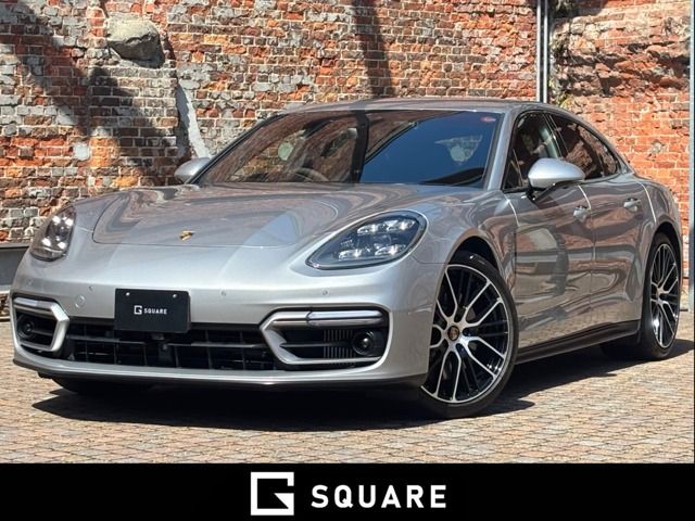 PORSCHE / PORSCHE PANAMERA