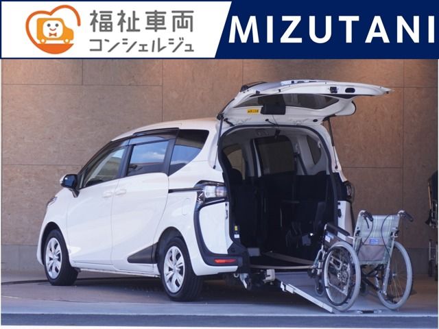 TOYOTA / SIENTA