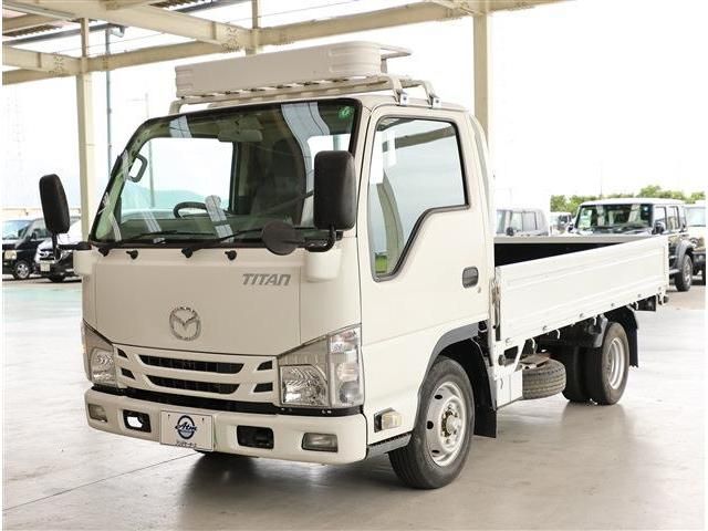 MAZDA / TITAN