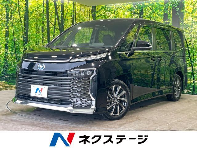 TOYOTA / VOXY HYBRID