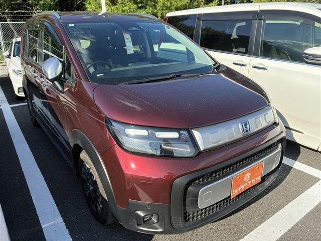 HONDA / FREED e:HEV