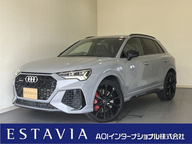AUDI / AUDI RS Q3