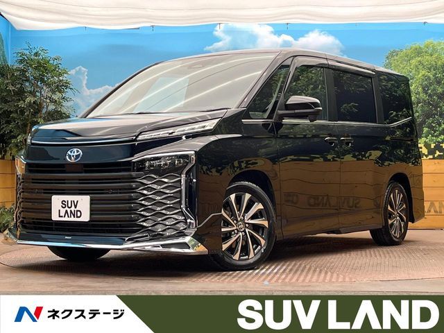 TOYOTA / VOXY HYBRID