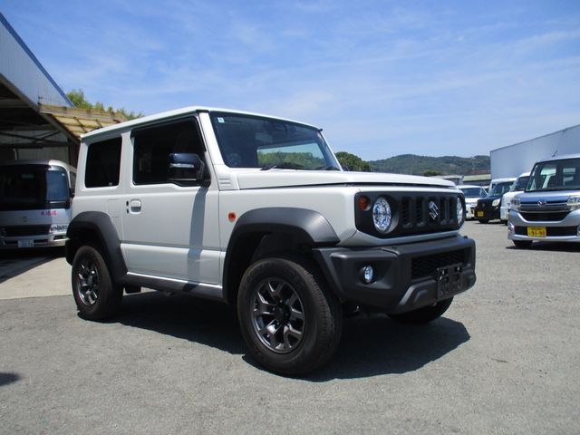 SUZUKI / JIMNY SIERRA