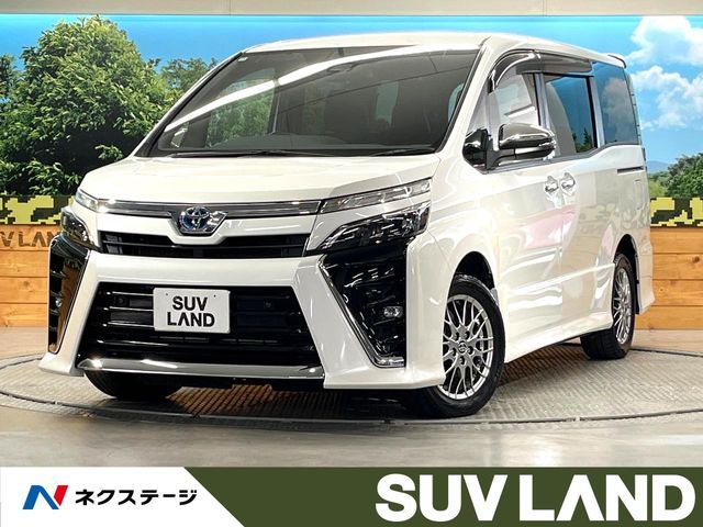 TOYOTA / VOXY HYBRID