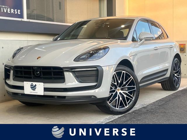 PORSCHE / PORSCHE Macan