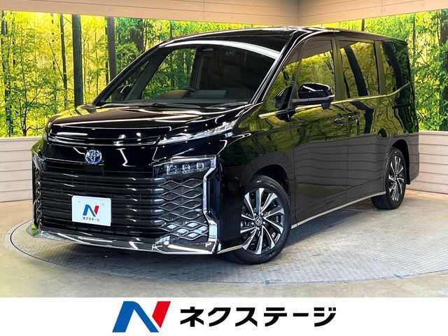 TOYOTA / VOXY HYBRID