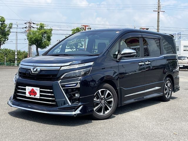 TOYOTA / VOXY