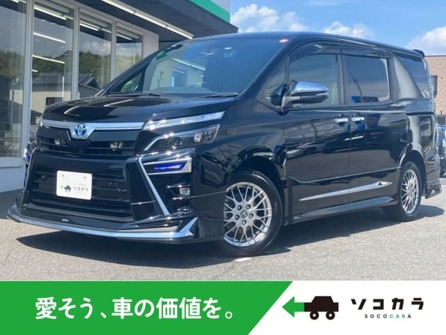 TOYOTA / VOXY HYBRID