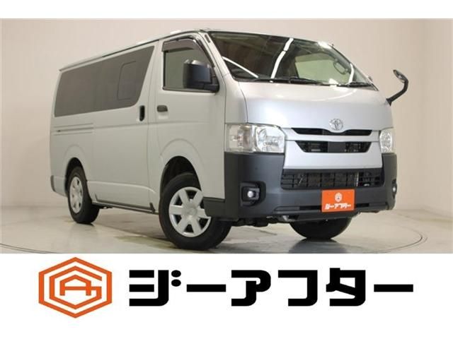 TOYOTA / HIACE van 4WD