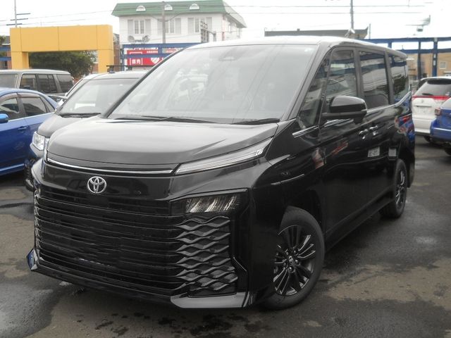 TOYOTA / VOXY HYBRID 4WD