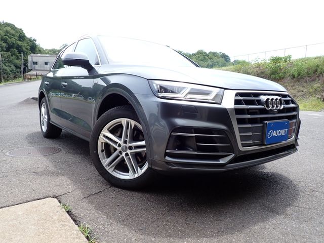 AUDI / AUDI Q5