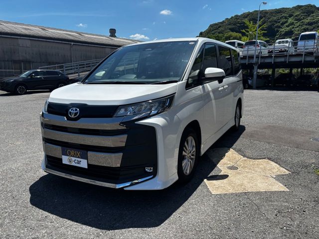 TOYOTA / NOAH