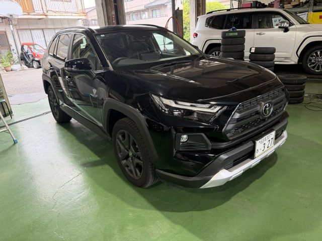 TOYOTA / RAV4 HYBRID 4WD