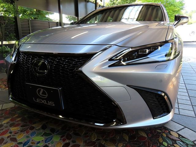 TOYOTA / LEXUS ES300h
