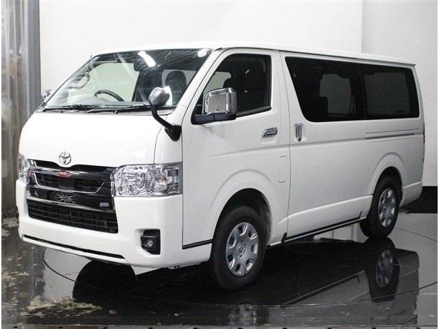 TOYOTA / HIACE van 4WD