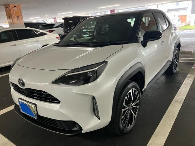 TOYOTA / YARIS CROSS HYBRID