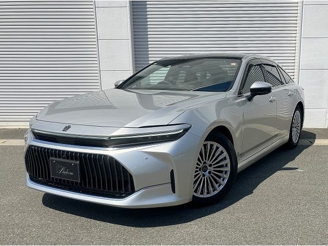 TOYOTA / CROWN sedan hybrid