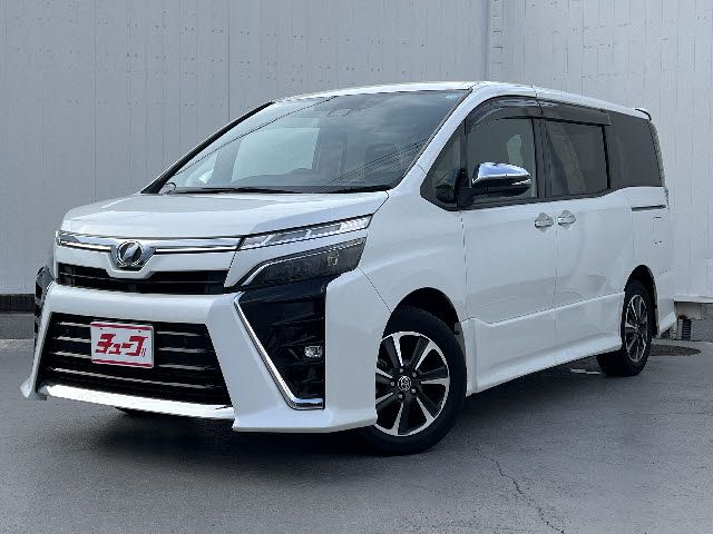 TOYOTA / VOXY