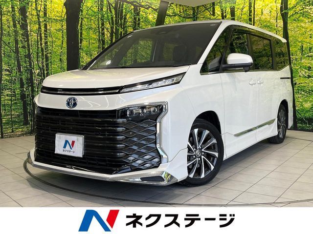 TOYOTA / VOXY HYBRID