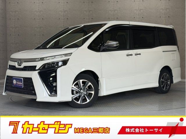 TOYOTA / VOXY