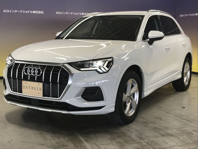 AUDI / AUDI Q3