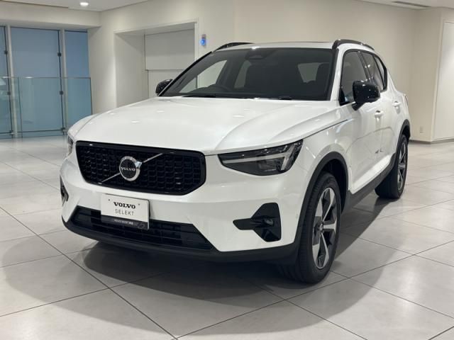 VOLVO / VOLVO XC40