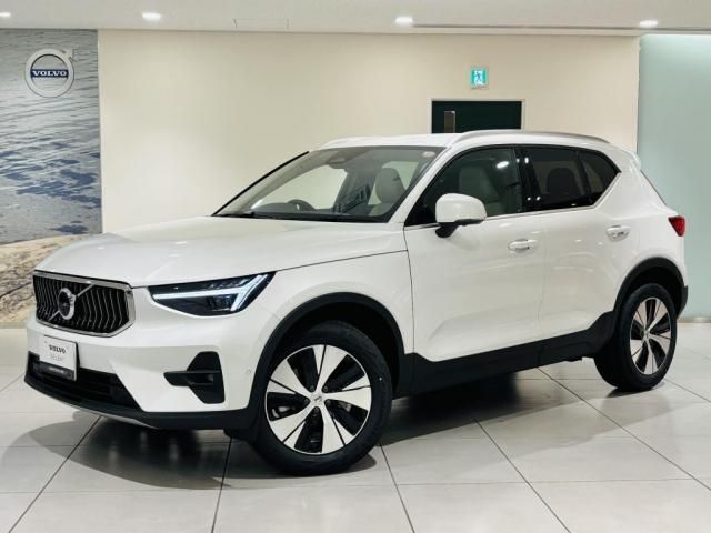 VOLVO / VOLVO XC40