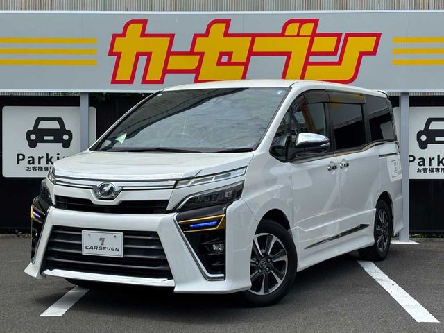TOYOTA / VOXY