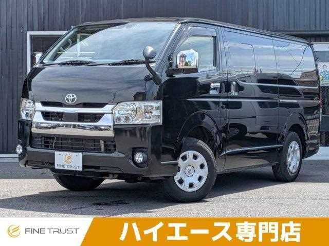 TOYOTA / HIACE van 4WD