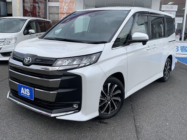 TOYOTA / NOAH