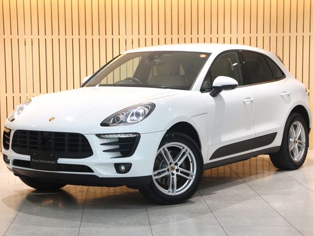 PORSCHE / PORSCHE Macan