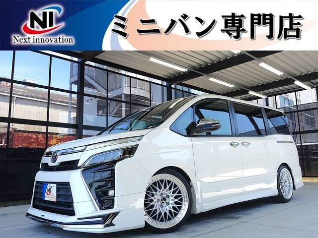 TOYOTA / VOXY