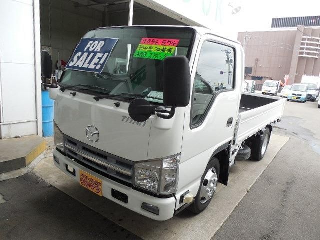 MAZDA / TITAN