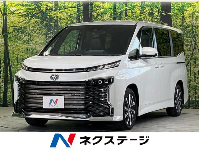 TOYOTA / VOXY HYBRID