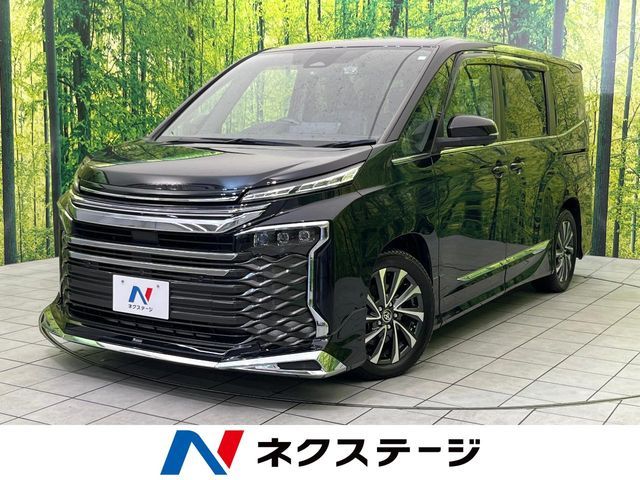TOYOTA / VOXY HYBRID