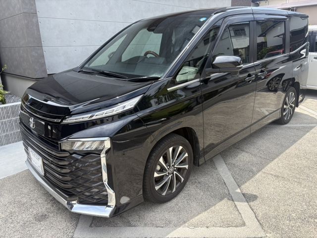 TOYOTA / VOXY