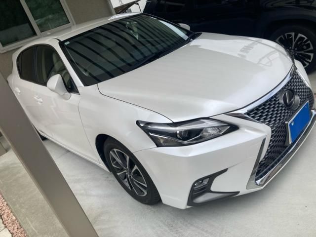 TOYOTA / LEXUS CT200h