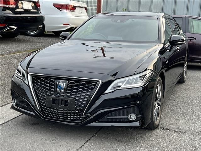 TOYOTA / CROWN sedan hybrid