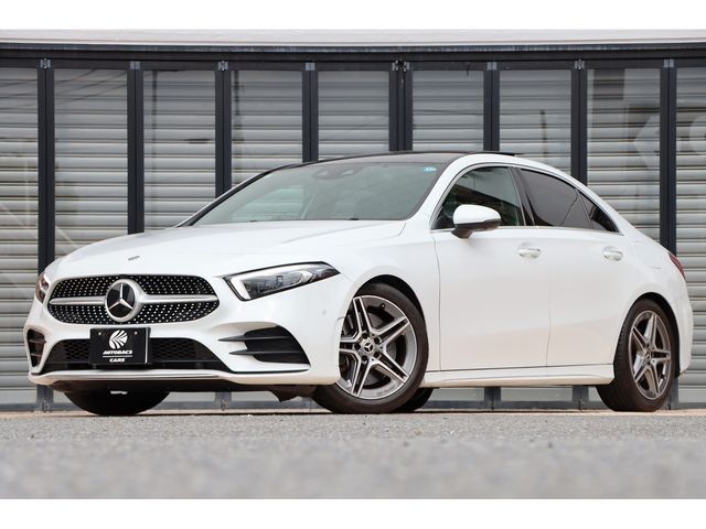 MERCEDES BENZ / MERCEDES BENZ A class sedan