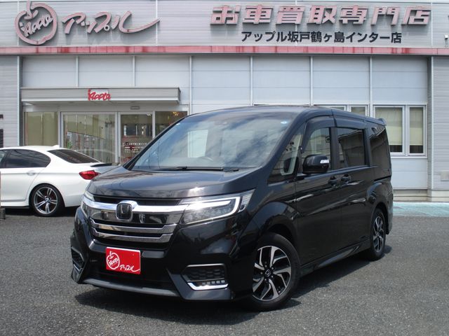 Japanese used car Ref# 1657859 HONDA / STEPWAGON SPADA