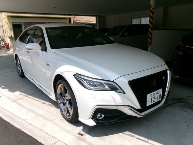 TOYOTA / CROWN sedan hybrid