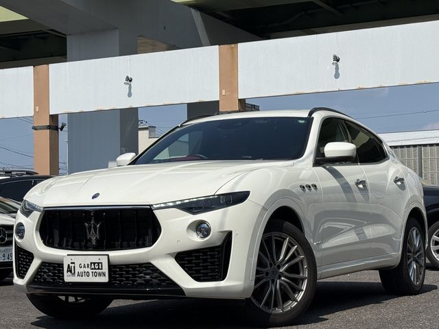 MASERATI / MASERATI Levante