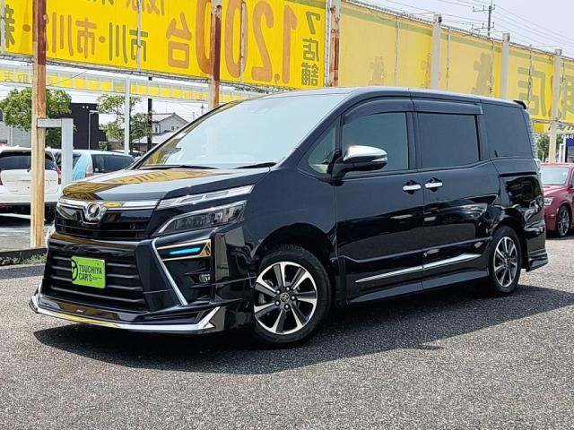 TOYOTA / VOXY