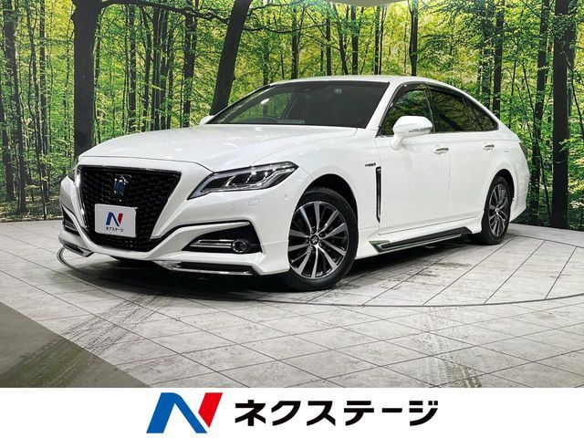 TOYOTA / CROWN sedan hybrid 4WD