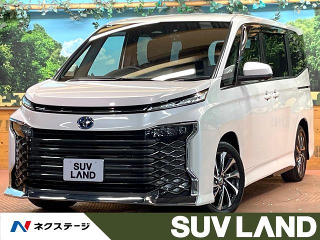 TOYOTA / VOXY HYBRID