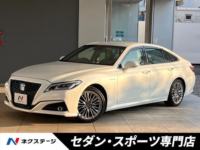 TOYOTA / CROWN sedan hybrid