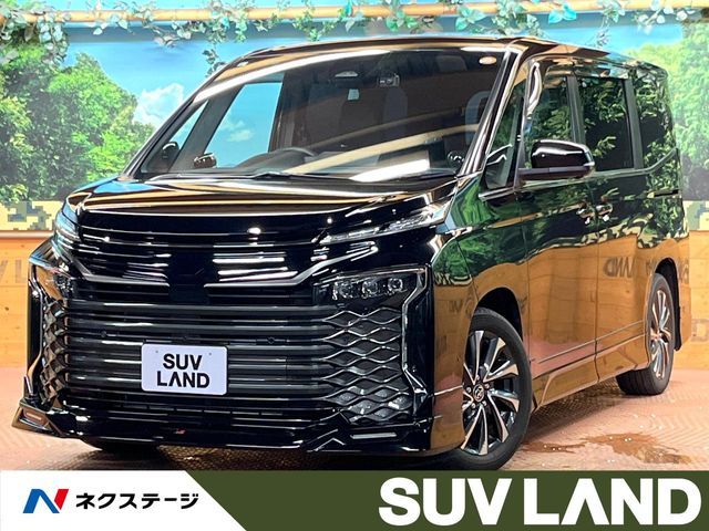 TOYOTA / VOXY HYBRID