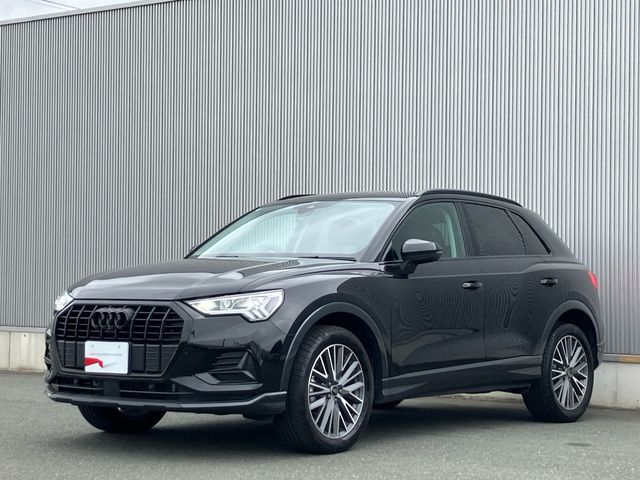 AUDI / AUDI Q3