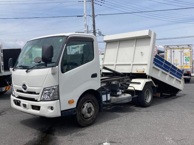 HINO / DUTRO